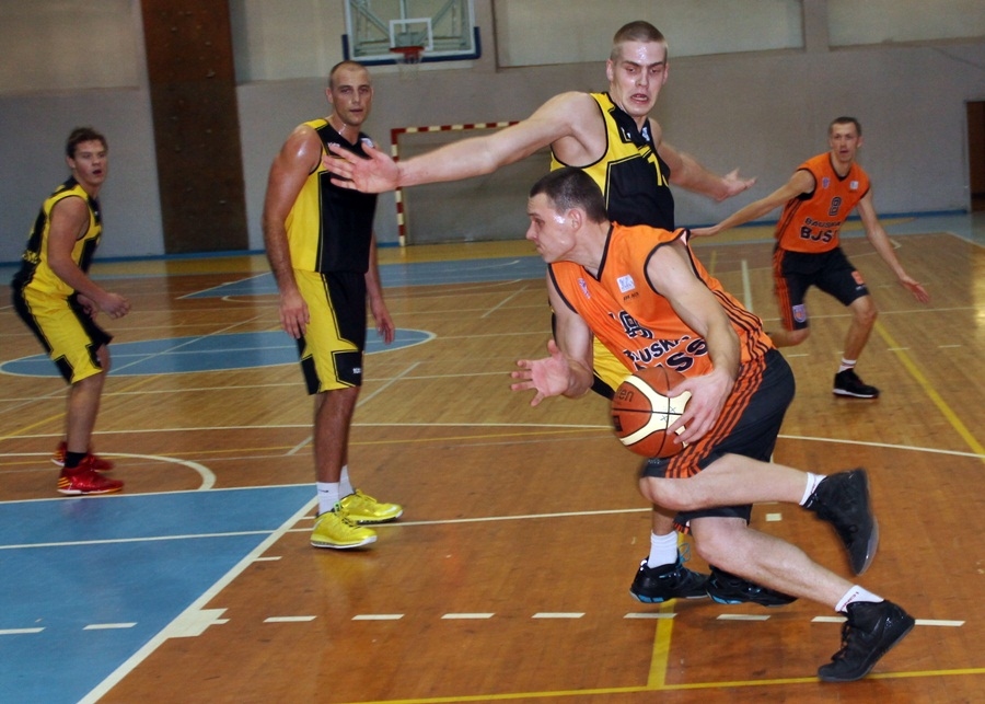 «Bauskas BJSS» uzvar pirmo mājas spēli