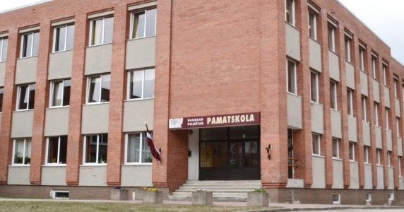 Renovēs Bauskas pilsētas pamatskolas sporta zāli un sporta laukumu