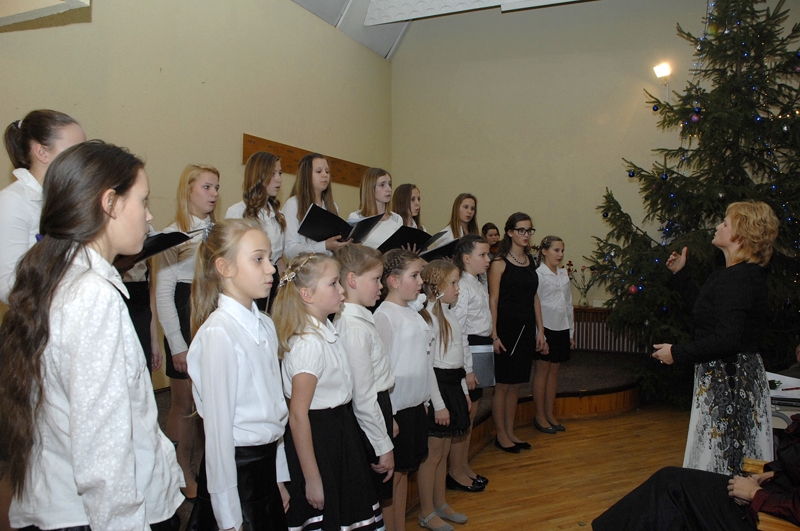 Kora klase svin 30 gadu jubileju
