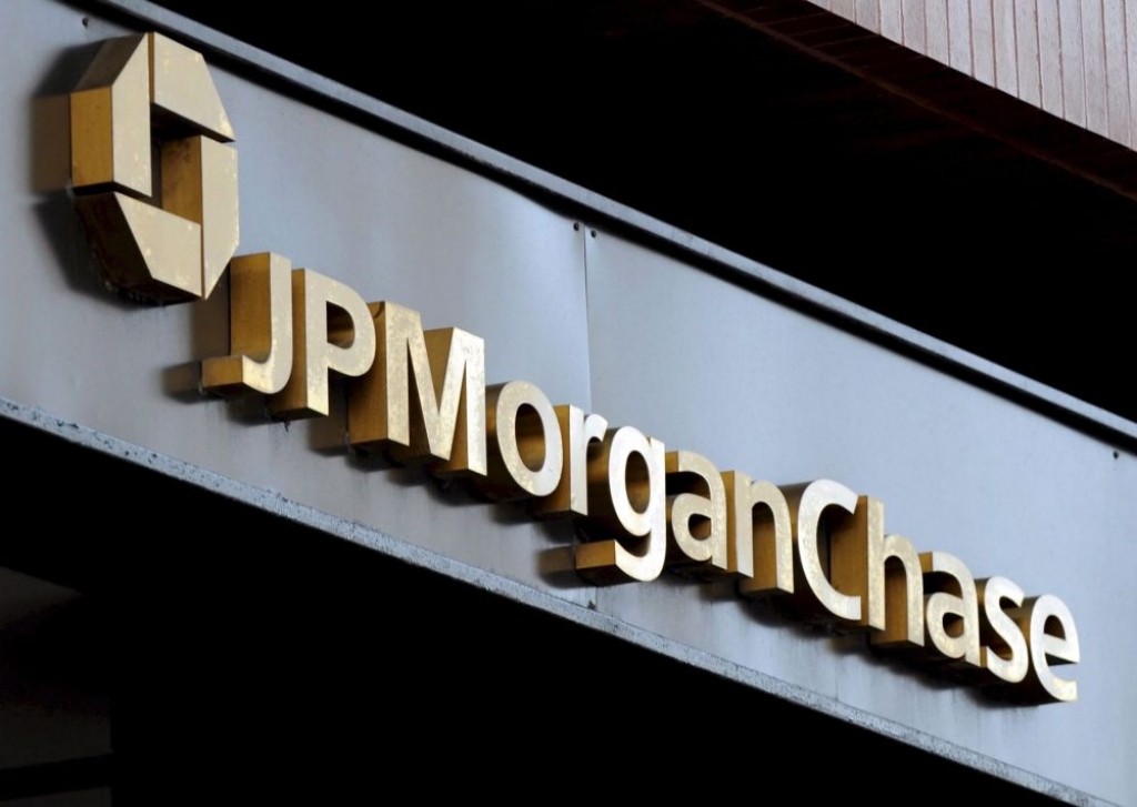 Papildināta - JPMorgan aptur dolāru pārskaitījumus uz Latviju; banku klientus lēmums būtiski neskaršot