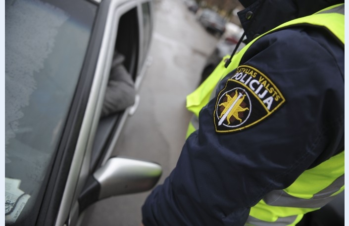 Bauskas pusē par kukuļdošanu pērn aizturēti 11 autovadītāji