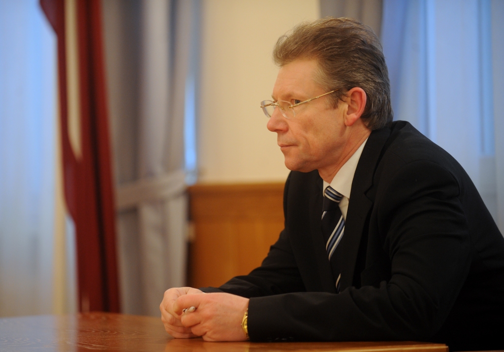 Satversmes tiesas vadību varētu uzticēt Kusiņam