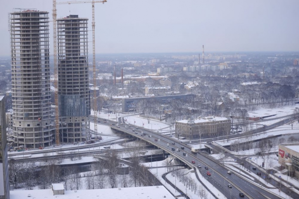 Darba inspekcija atļauj pilnā apmērā atsākt Z-Towers būvdarbus
