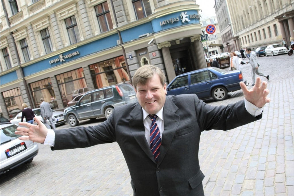 Latvijas Krājbankas krimināllietā apsūdzētais Priedītis savu vainu noliedz