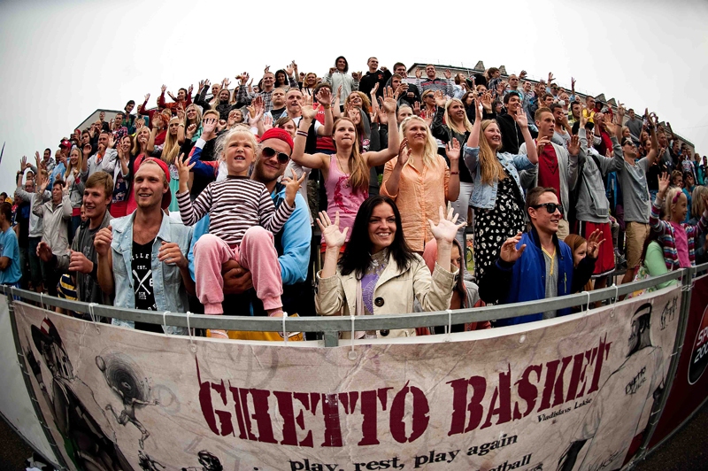 Novadu centros rādīs «Ghetto Games» filmu