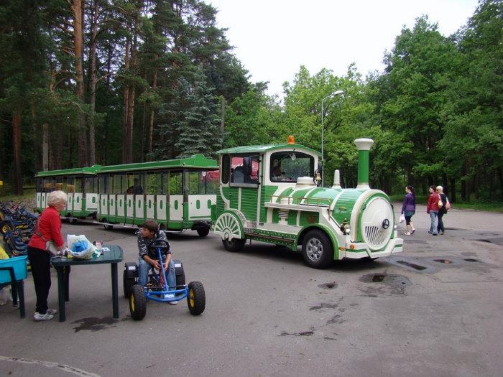 Pēc bērna nāves neatmet domu par tūristu vilcieniņu Mežaparkā
