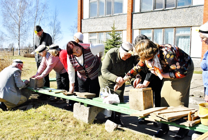 Turpinās vides izglītības projekts