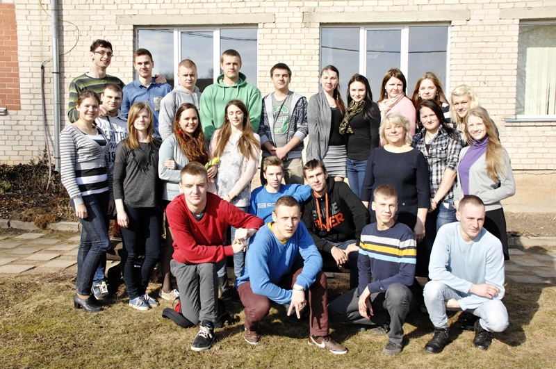 Abiturienti centīgi mācās
