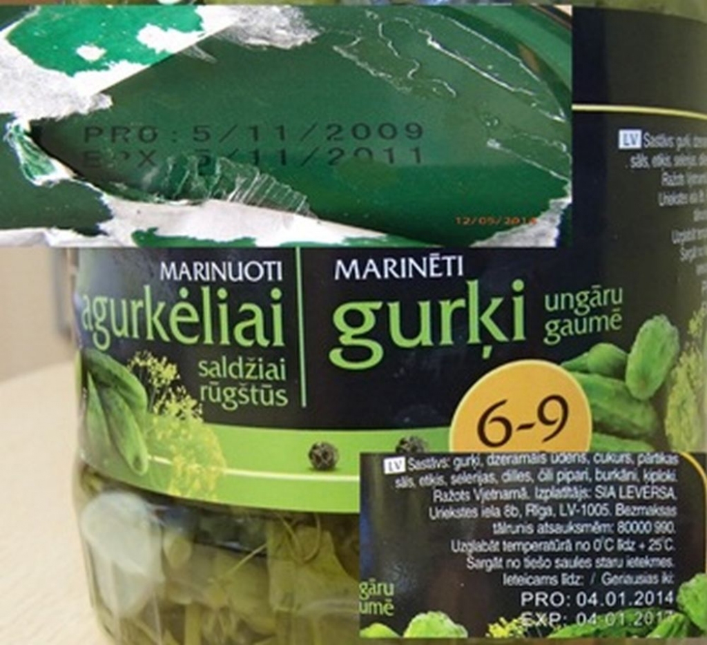 Konstatē, ka lielveikalos tiek tirgoti marinēti gurķi ar derīguma termiņa beigām 2011.gadā
