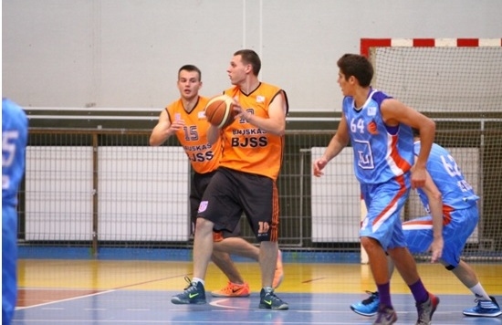 Basketbolisti sezonu sāk ar uzvaru