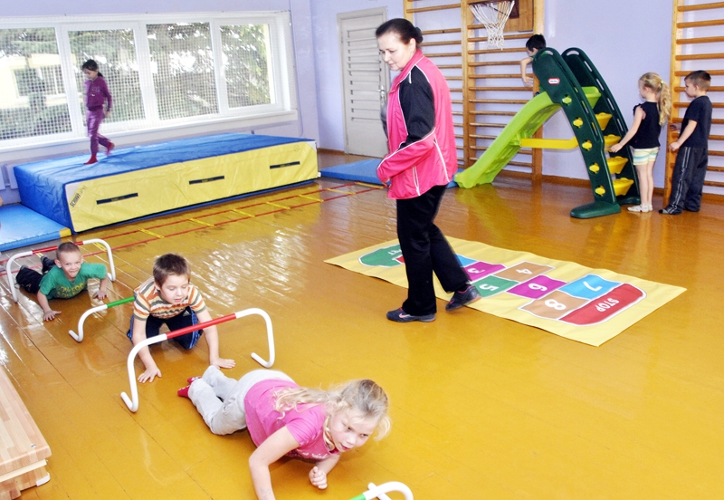 Novada izglītības iestādēs iegādāts jauns sporta inventārs