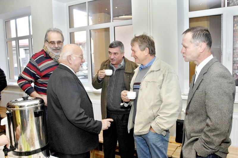 Vajadzīga sadarbība