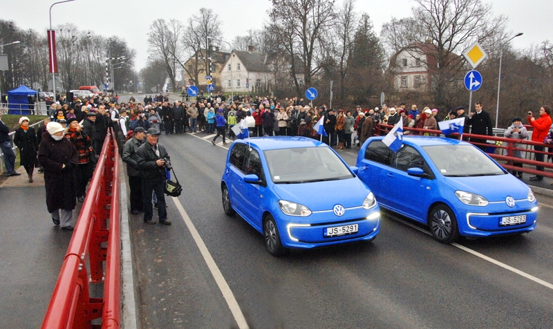 Uz 120 gadus seniem balstiem