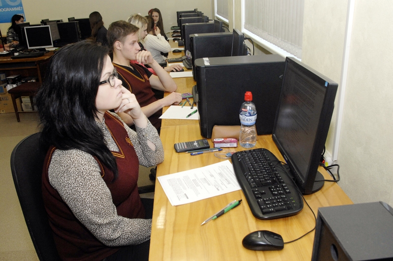 Olimpiādes uzdevumus pilda interneta tiešsaistē