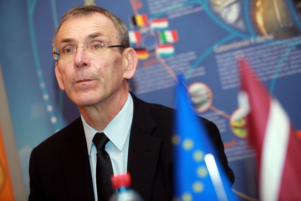 Piebalgs: Vienotībā ir divi konfliktējoši spārni, kuriem grūti sadzīvot