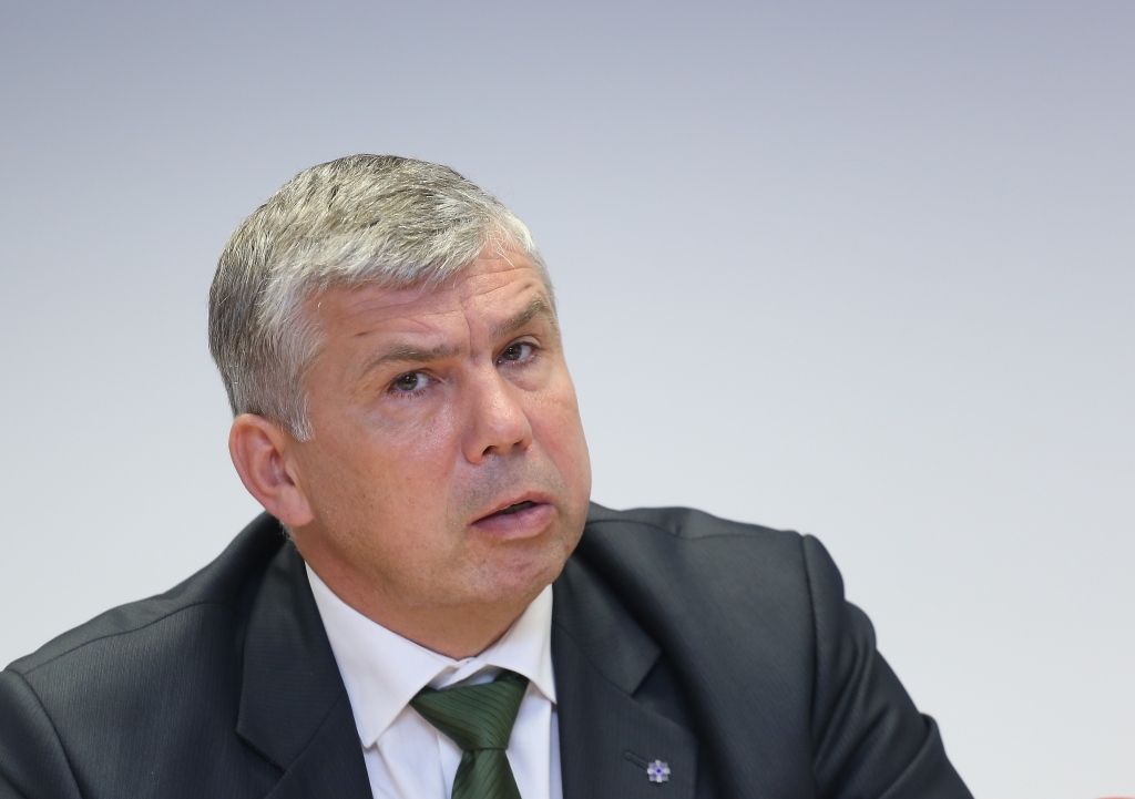 VID: Latvijā legālo cigarešu ražošanas biznesu vada krimināli un administratīvi sodīti cilvēki