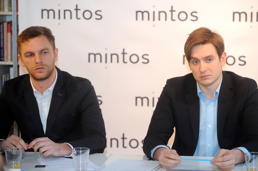 Papildināta - PTAC liek Mintos pārtraukt investīciju pakalpojumu piedāvāšanu patērētājiem