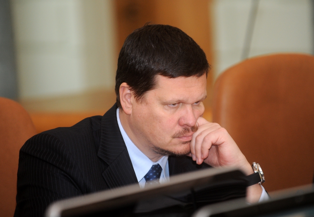 VARAM vērtēs plaģiāta lietu Rīgas domē; Gerhards neizslēdz pat domes vadības nomaiņu