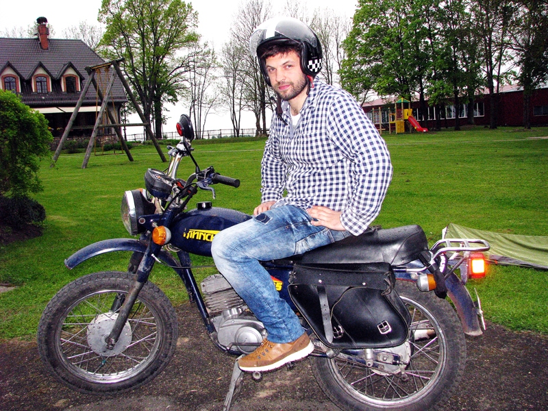 Ar motociklu pretī sapnim