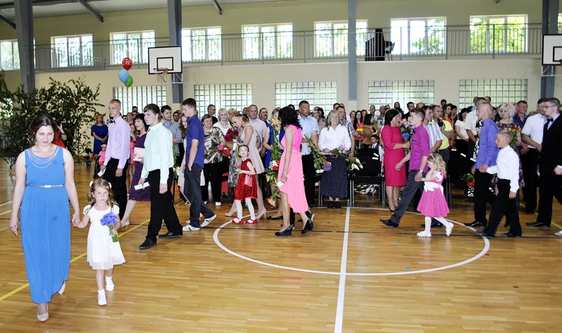 Sirsnīgā gaisotnē Griķos svin izlaidumu