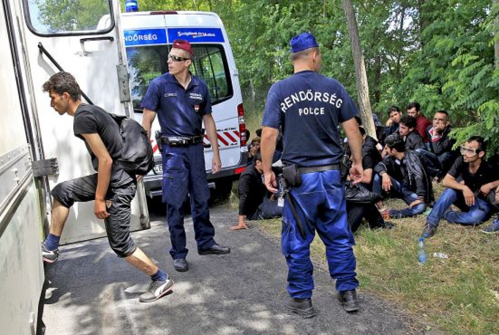 Ar žogiem pret imigrantiem