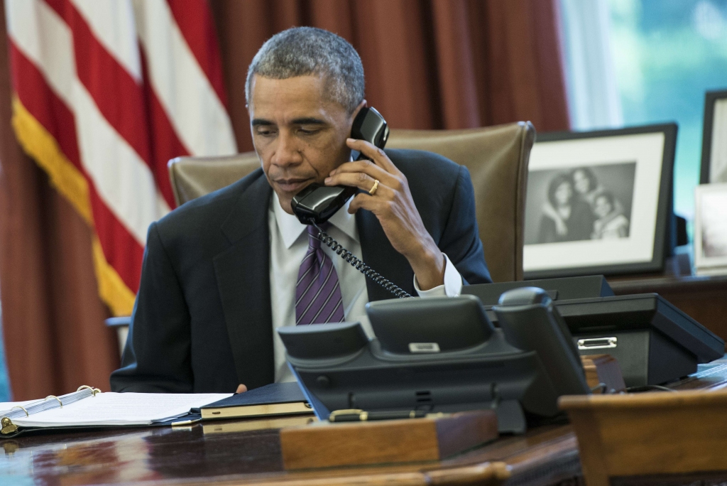 Obama un Putins telefonsarunā apsprieduši krīzi Ukrainā