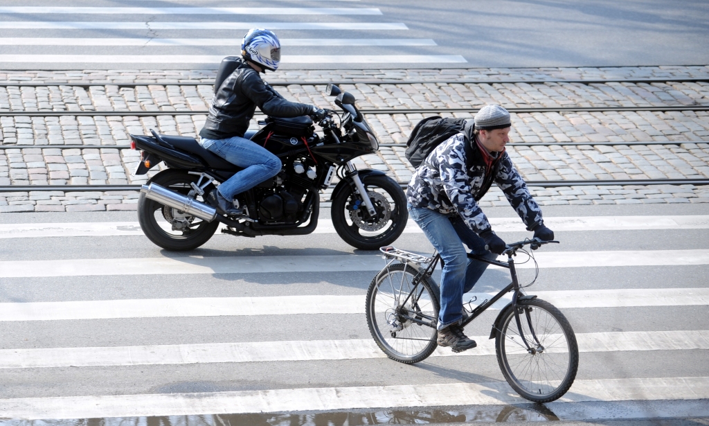 Satiksmes negadījumos cietuši vairāki velosipēdisti un motociklisti
