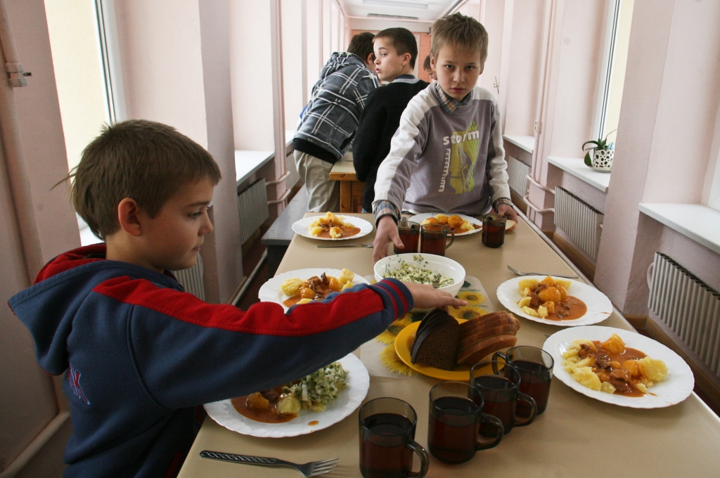 Šogad brīvpusdienas varētu piešķirt arī 4.klašu skolēniem