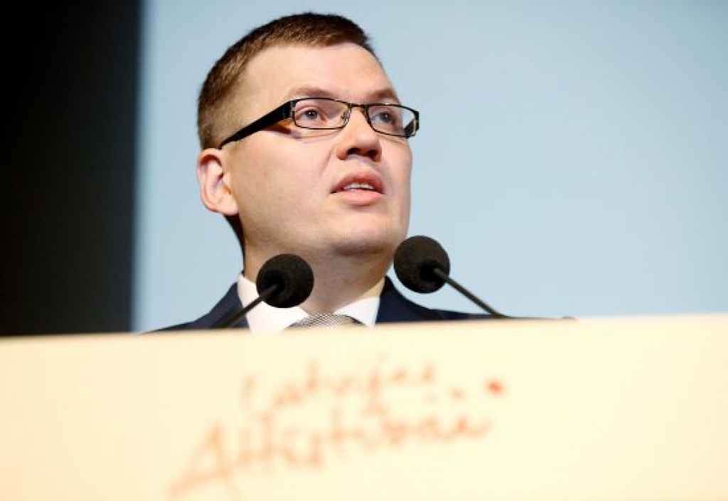 Cer izdzīvot, būdami vienīgie liberāļi