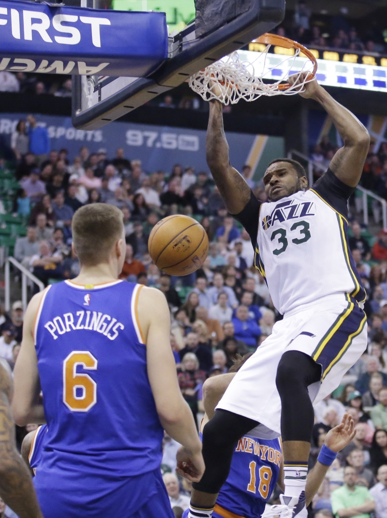 Porziņģim un pārējiem Knicks līderiem vājš sniegums, sezonas smagākā sakāve Jūtā