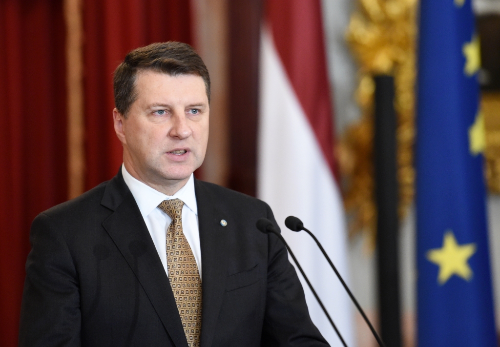 Vējonis uzskata, ka jāievēro "nerakstītais politiskais princips" un premjeram jānāk no Vienotības