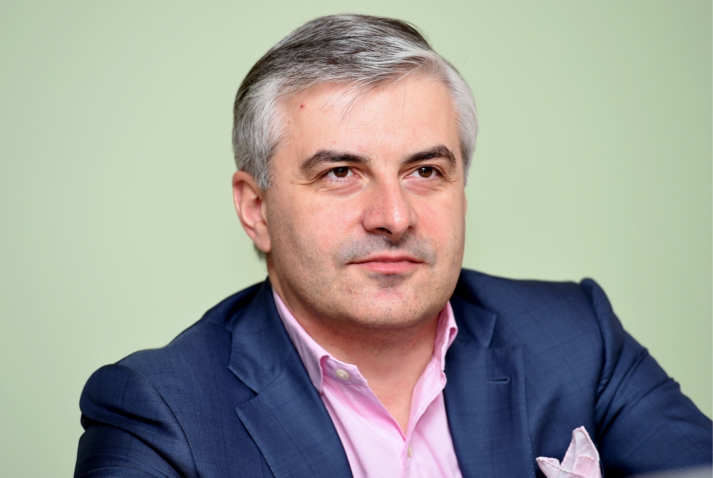 Roberts Idelsons iegādājies 5% Bank M2M Europe akciju