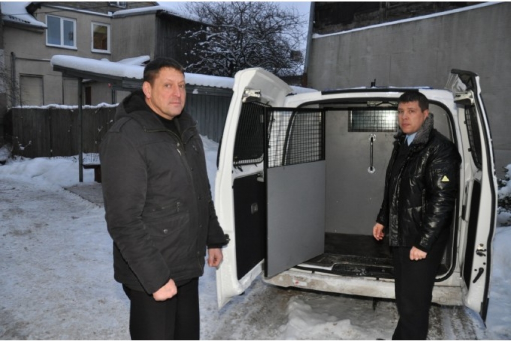 Liepājas Pašvaldības policijas priekšnieks: ziemā elektroauto neattaisno cerības
