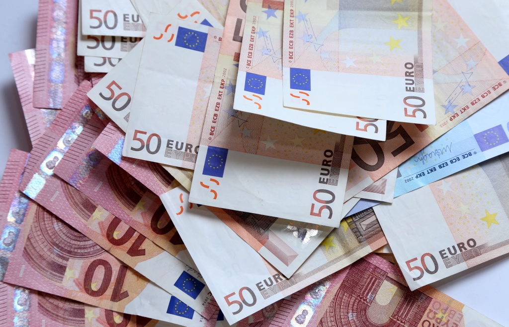 Bankas pērn nopelnījušas 415,9 miljonus eiro