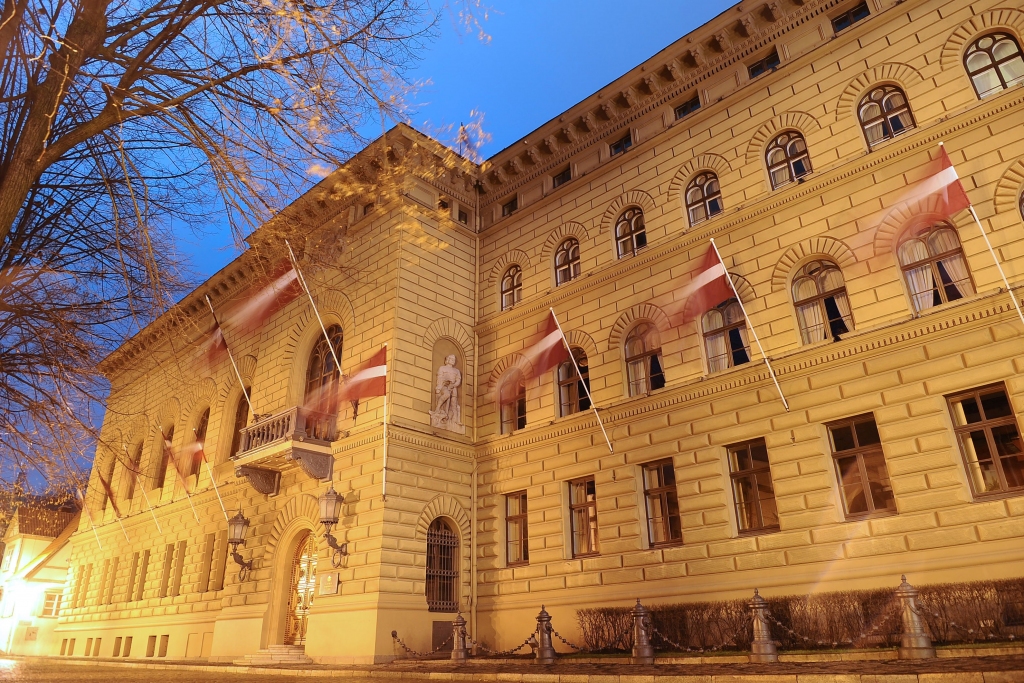 Saeima šogad tērēs kā nekad