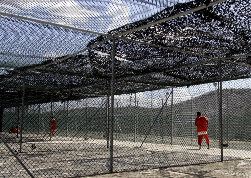 Kongress varētu bloķēt Obamas plānu slēgt bēdīgi slaveno Gvantanamo cietumu