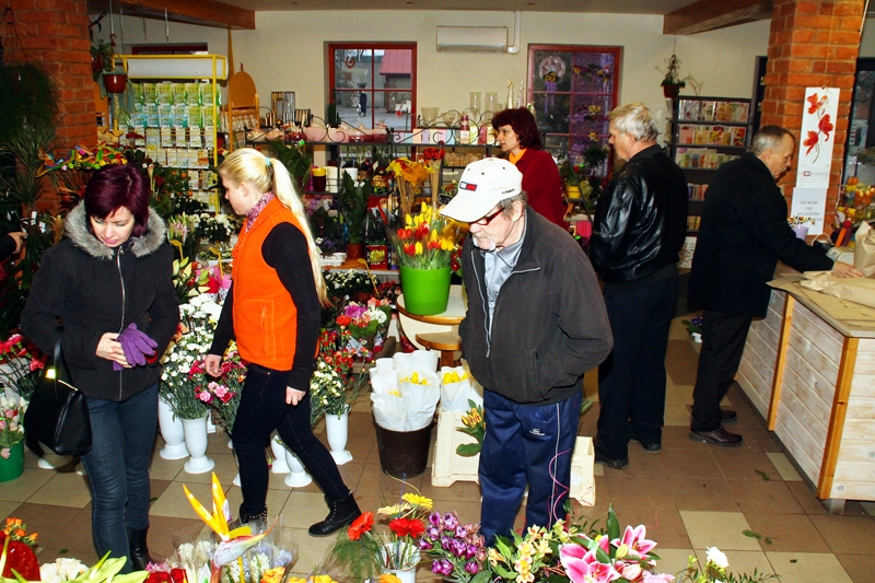 Rozes un šampanietis