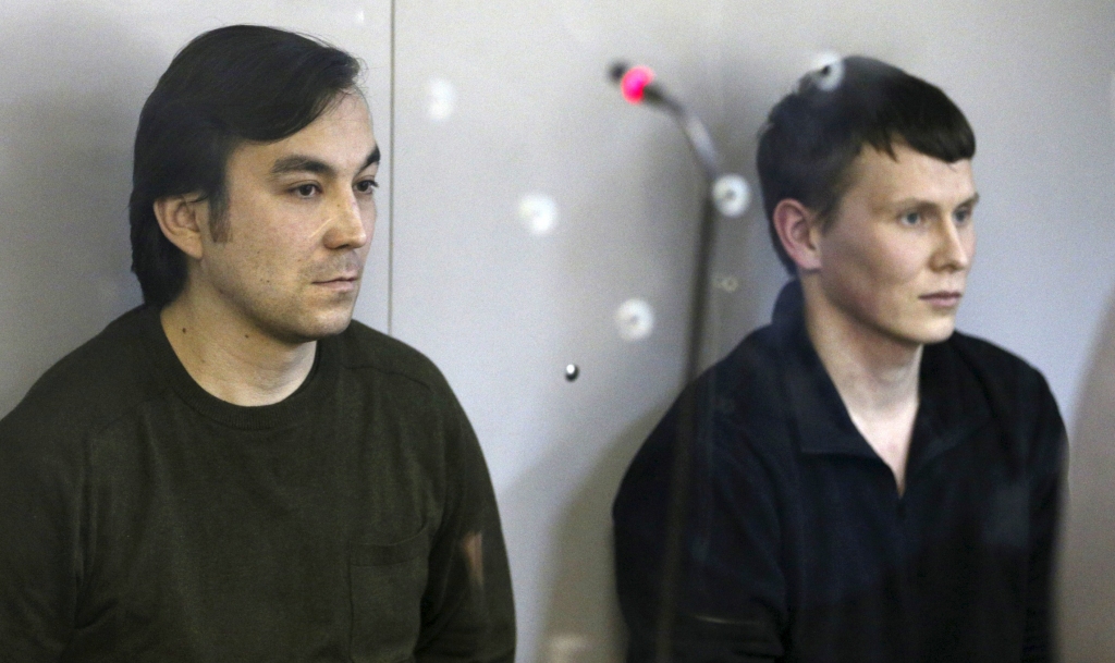 Ukrainas tiesa sagūstītos Krievijas karavīrus atzīst par vainīgiem terorismā