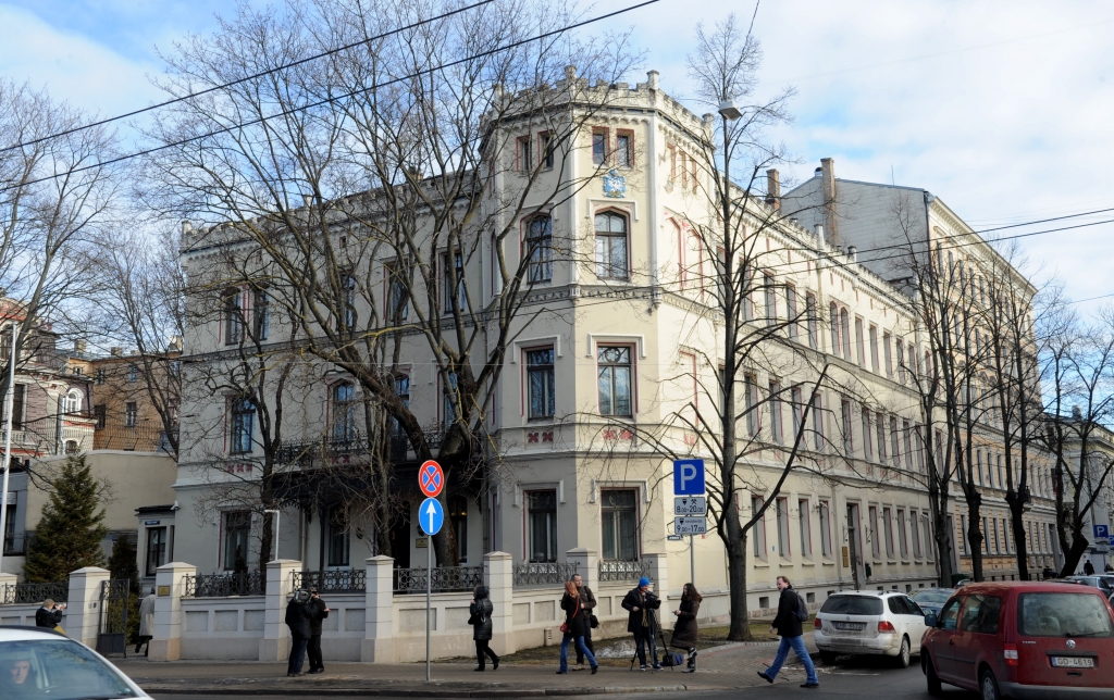 ST: Pensijas kapitāla indeksa piesaiste valsts ekonomikas svārstībām nav cilvēktiesību pārkāpumu