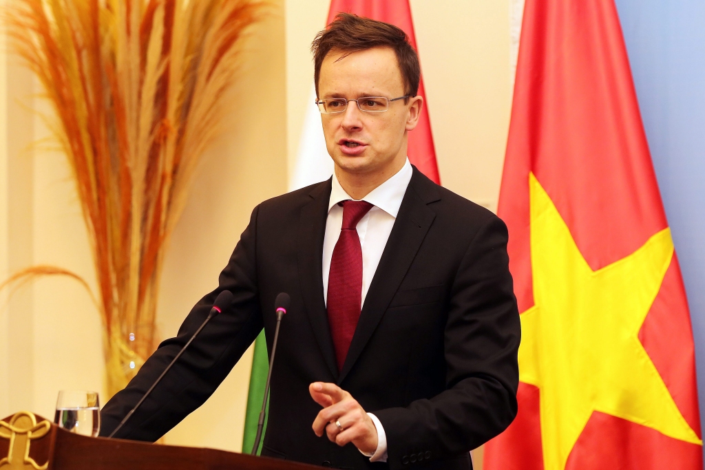 Ungārija: Fundamentālās cilvēktiesības neparedz iespēju imigrantiem izvēlēties galamērķi