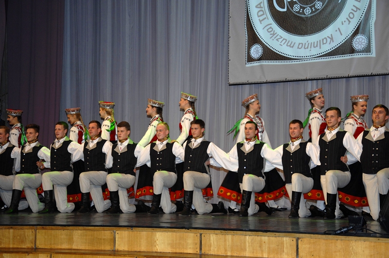 FOTO: Tautas deju ansambļa «Jandāls» 55 gadu jubilejas koncertā