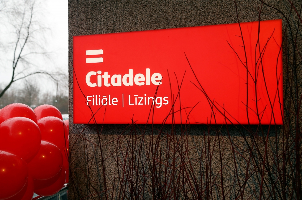 Citadele bezkontaktu maksājumu kartes sāks izsniegt rudenī