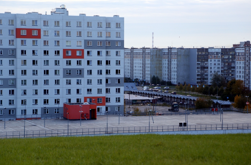 Sērijveida dzīvokļi lēnām zaudē jaunajiem projektiem