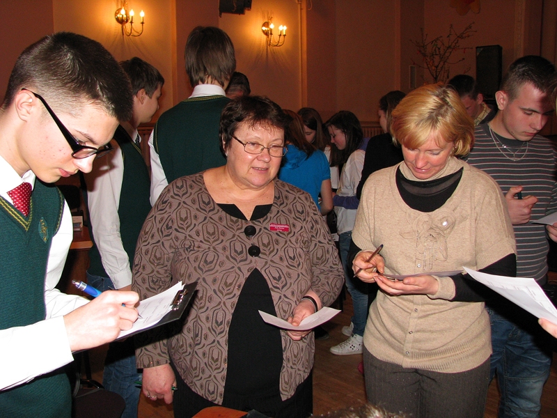 Apbalvo Valsts ģimnāzijas pedagoģi