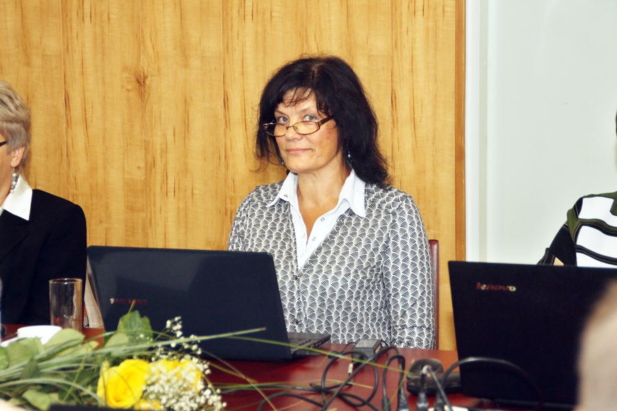 Direktori amatā apstiprina otrreiz