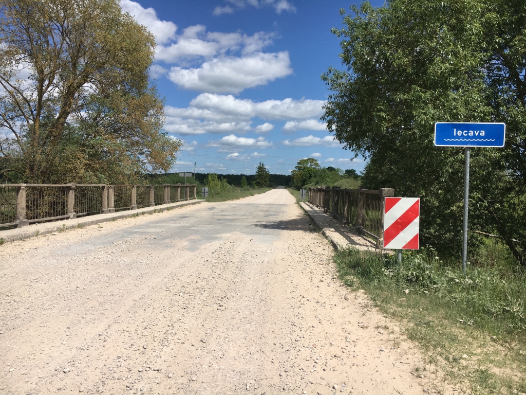 Iecavas novadā atrodas viens no kritiski nolietotajiem valsts tiltiem