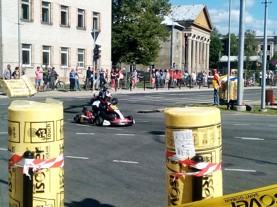Elvis Kaufmanis bīstamajās Jelgavas ielās ceturtais