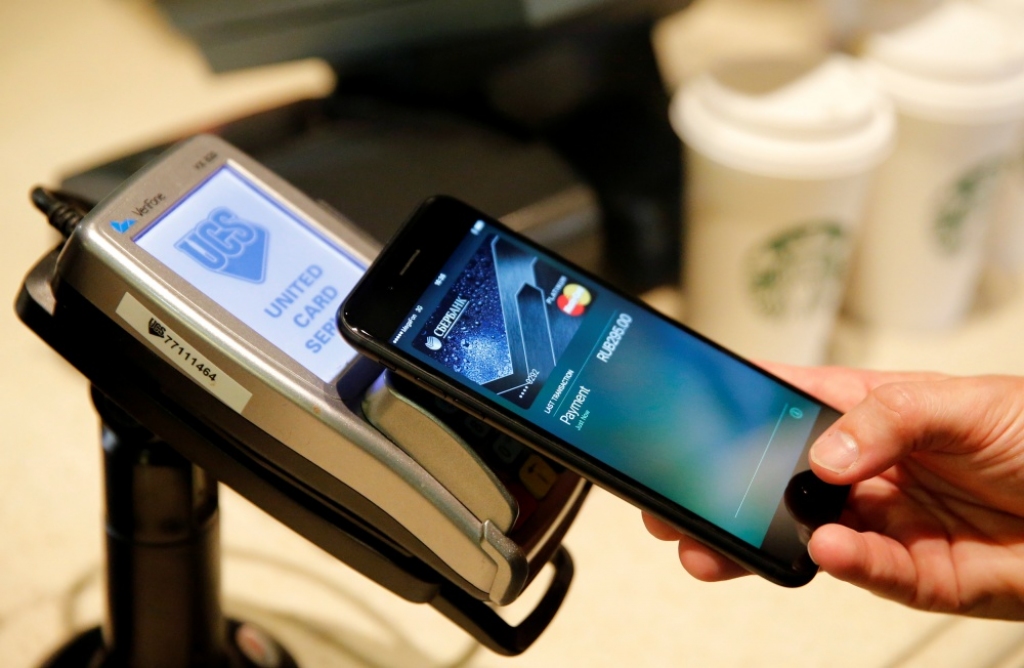 Apple uzsāk Apple Pay maksājumu pakalpojumu Krievijā