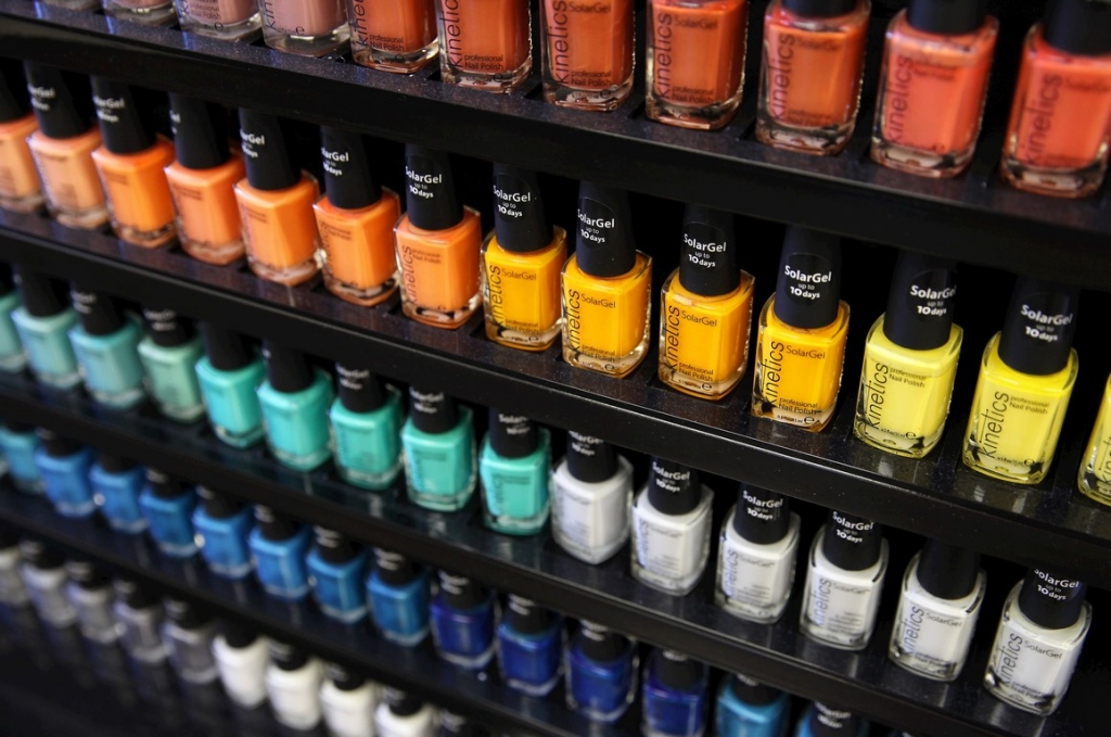 Papildināta - Kā top?: SIA Kinetics Nail Systems  nagu lakas