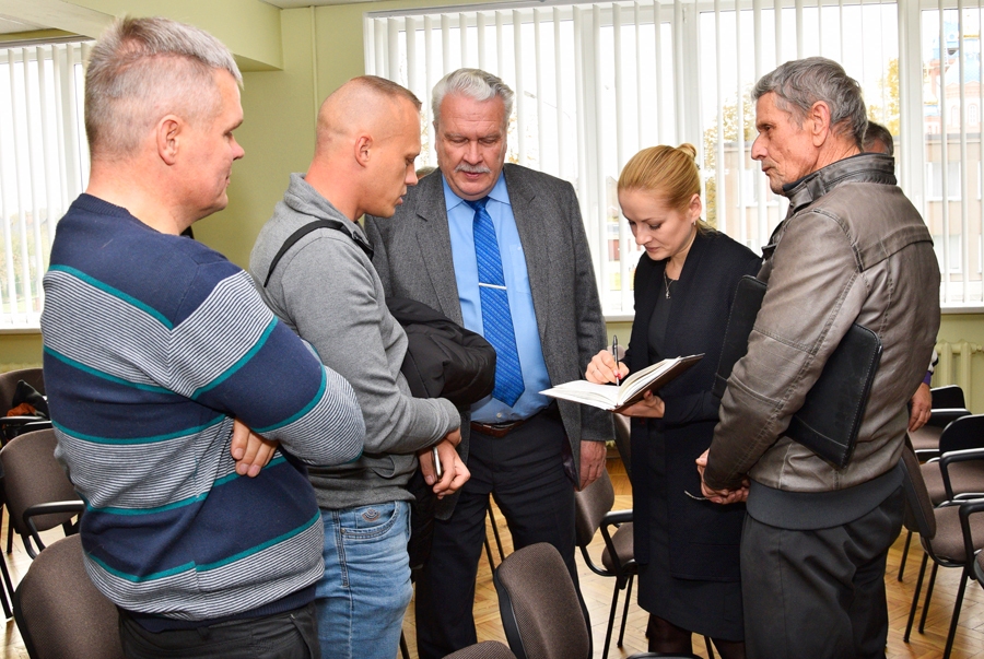 Iespaido ražotnes vēriens un kārtība